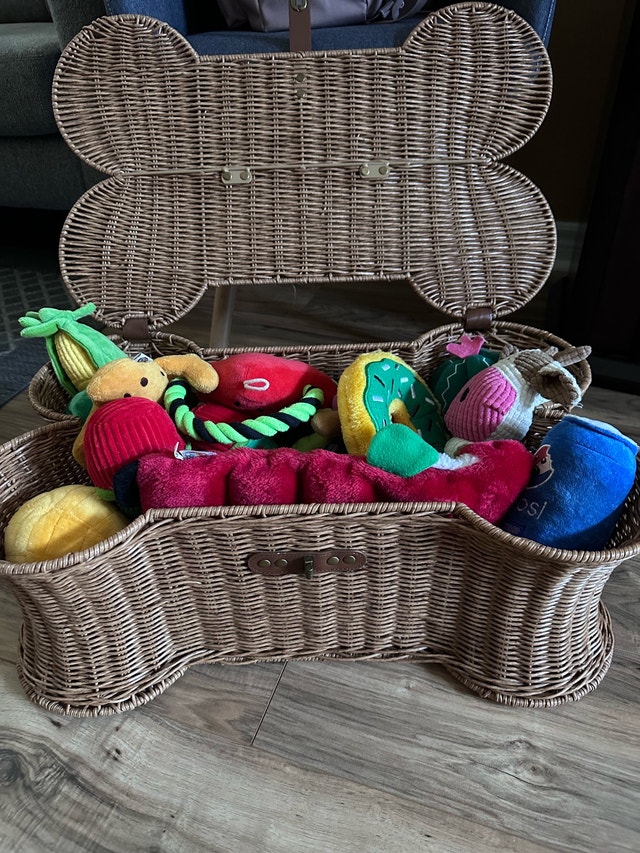 Storage basket