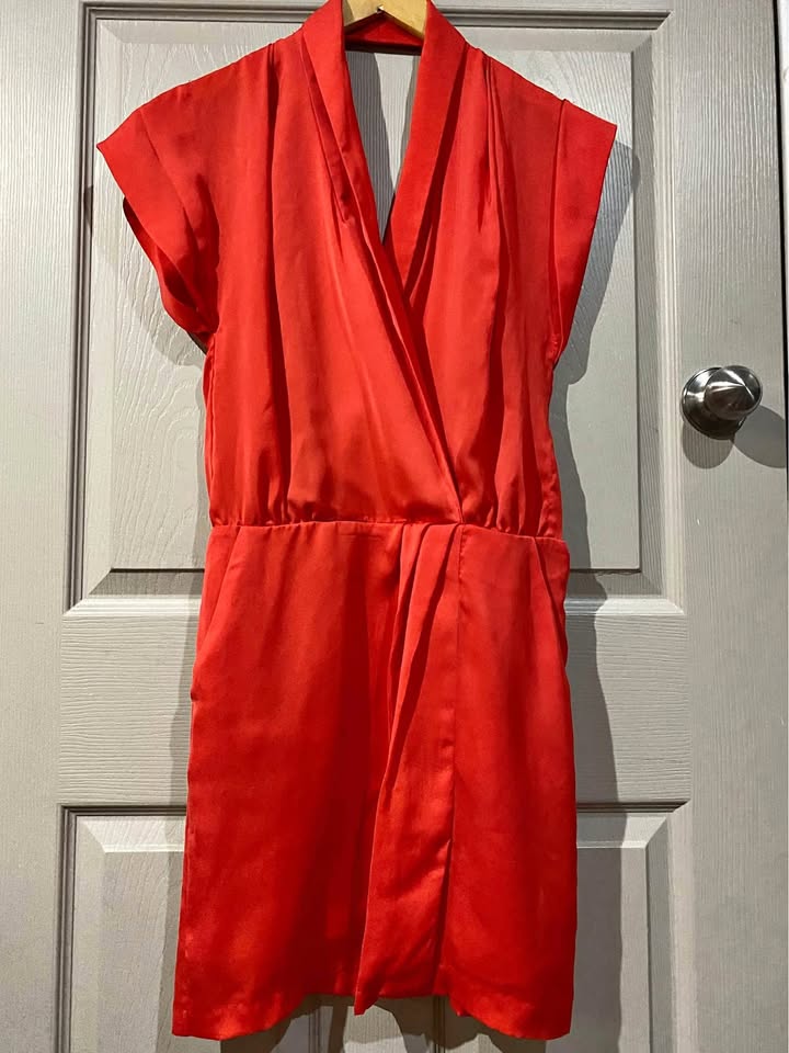 BCBG MAXAZRIA Women Romper Jumpsuit Coral Satin Size 4