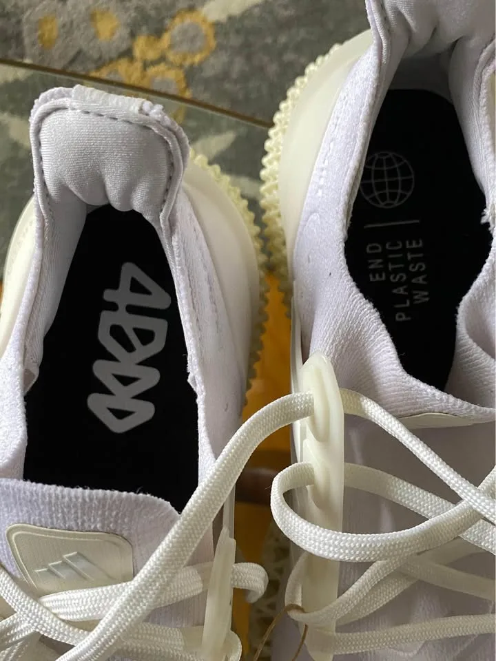 Brand New: Adidas Men’s Ultra 4D FWD, Size 8.5 image indicator(6)