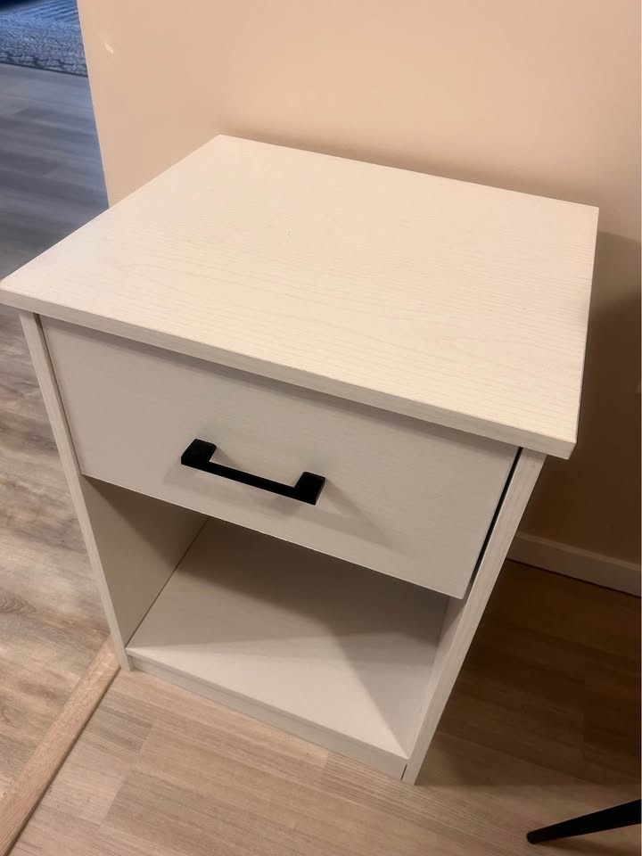 Nightstand/Bedside Table - photo 2