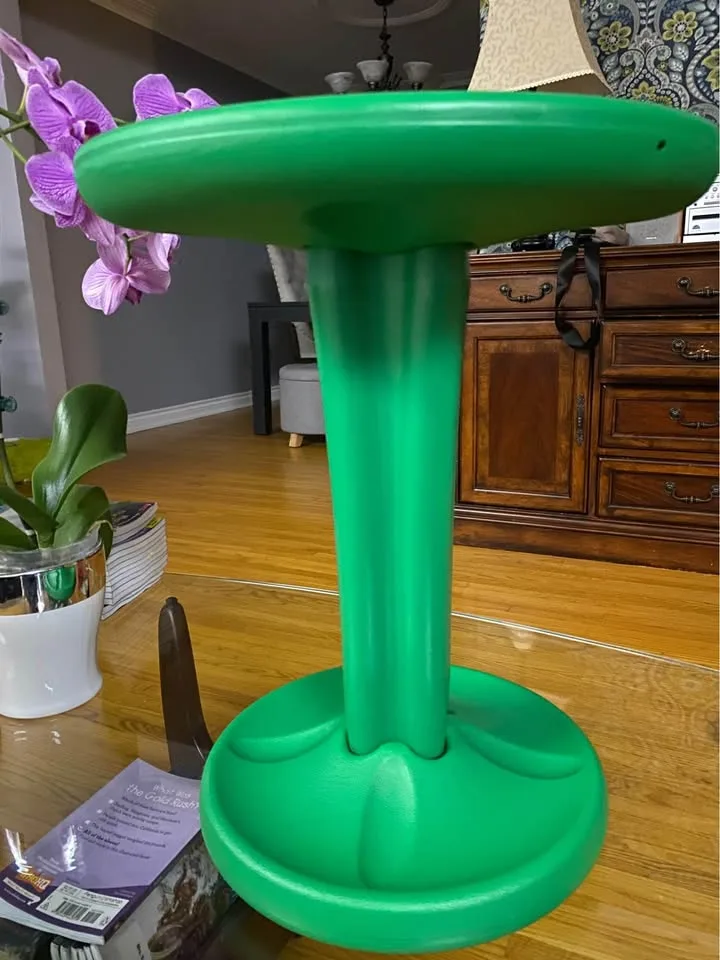 Kore Wobble Chair 16 inch Green image indicator(2)