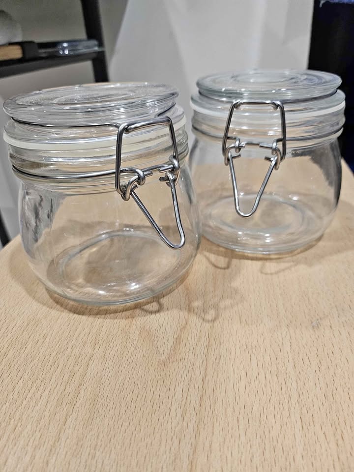 Glass containers