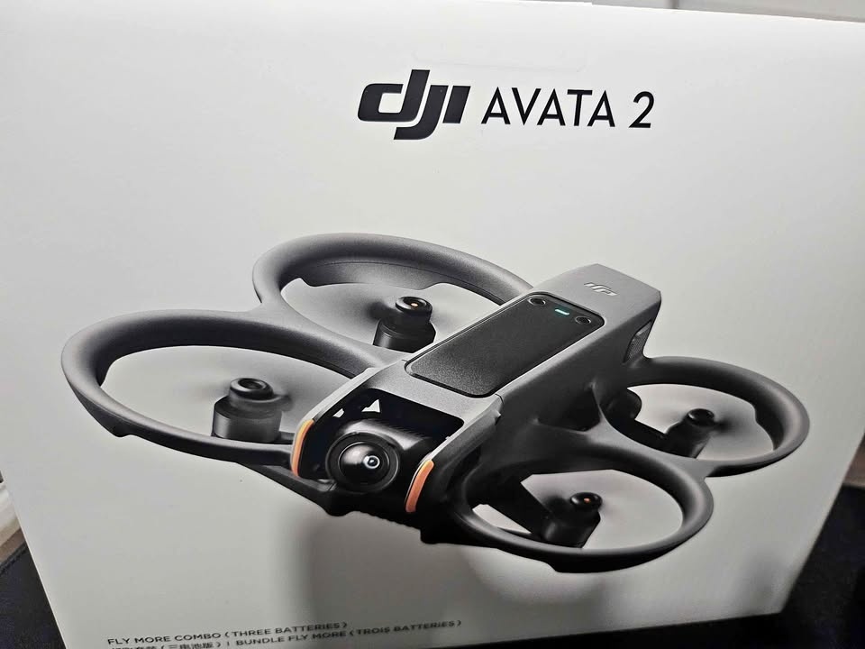 DJI Avata 2 fly more combo (three batteries)