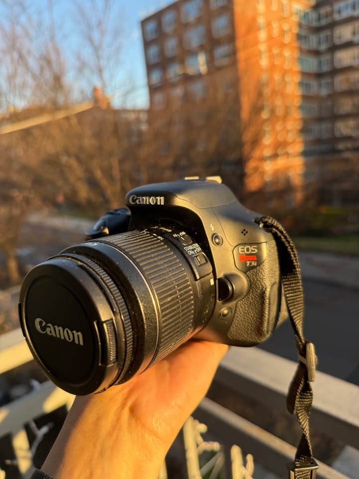 Canon Rebel T3i DSLR Camera + 2 Lenses + Case - photo 3