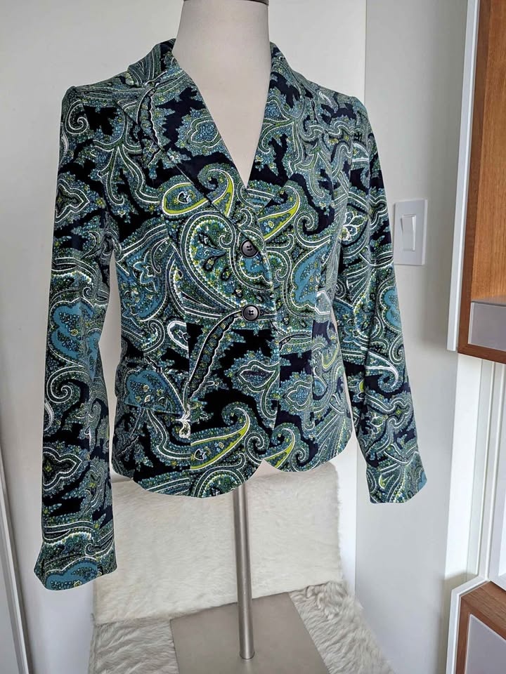 Velvet blazer Size Medium
