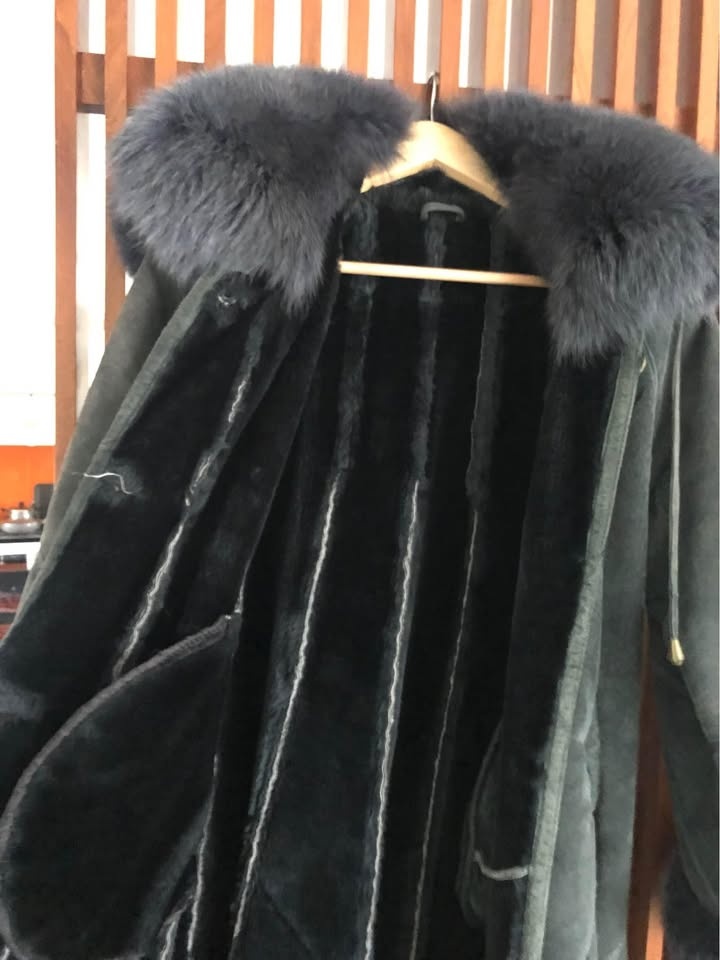 Winter shearing coat Size Medium - photo 4