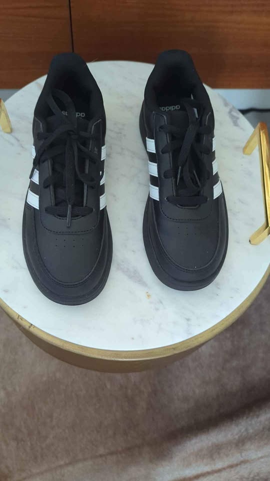 Youth Size 3 Adidas Sneakers - NEW - photo 4