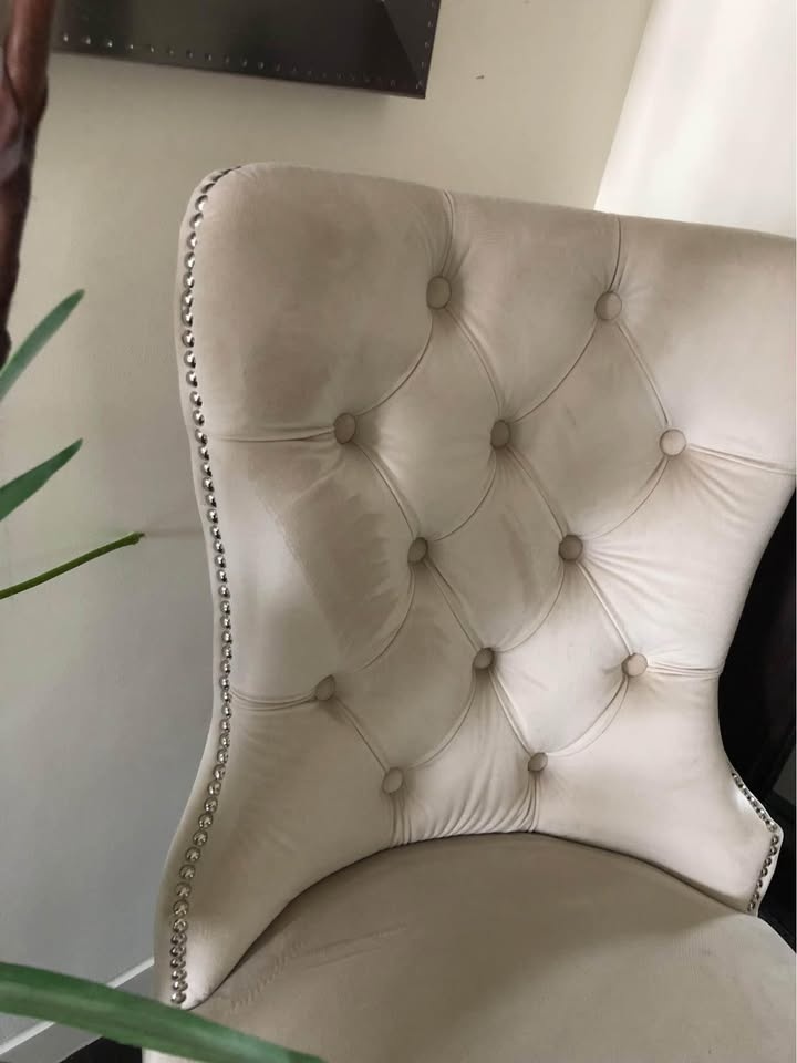 Modern Guest Chair in Off-White velvet  - New - photo 3
