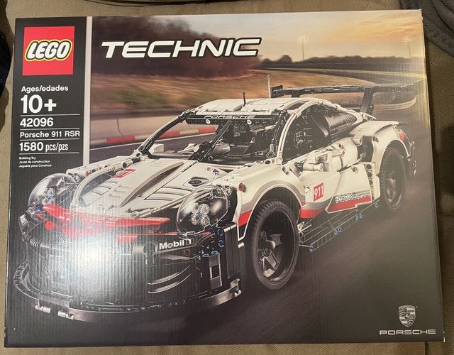 Lego Technic 42096 Porsche 911 RSR