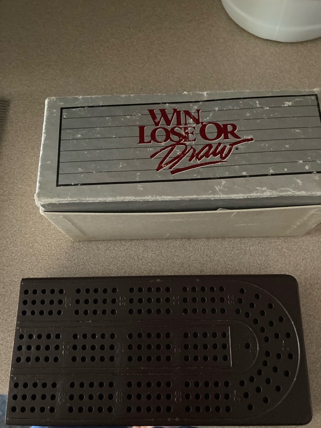 Cribbage board