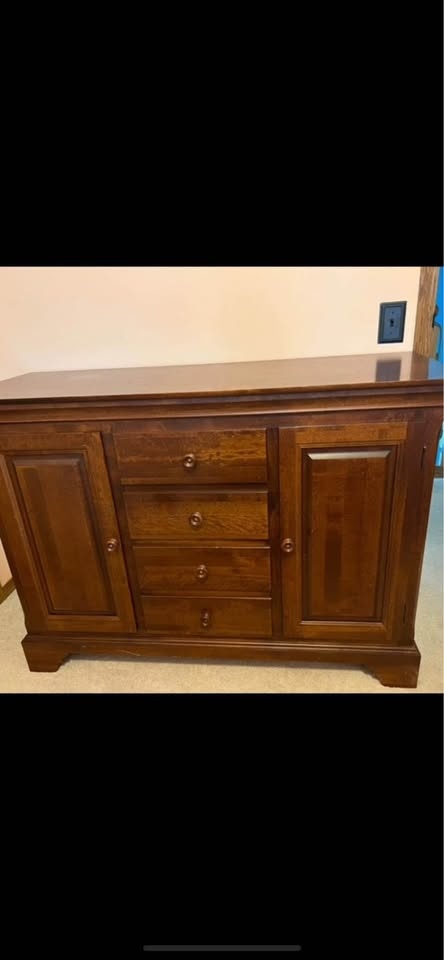 Dresser (changing table)