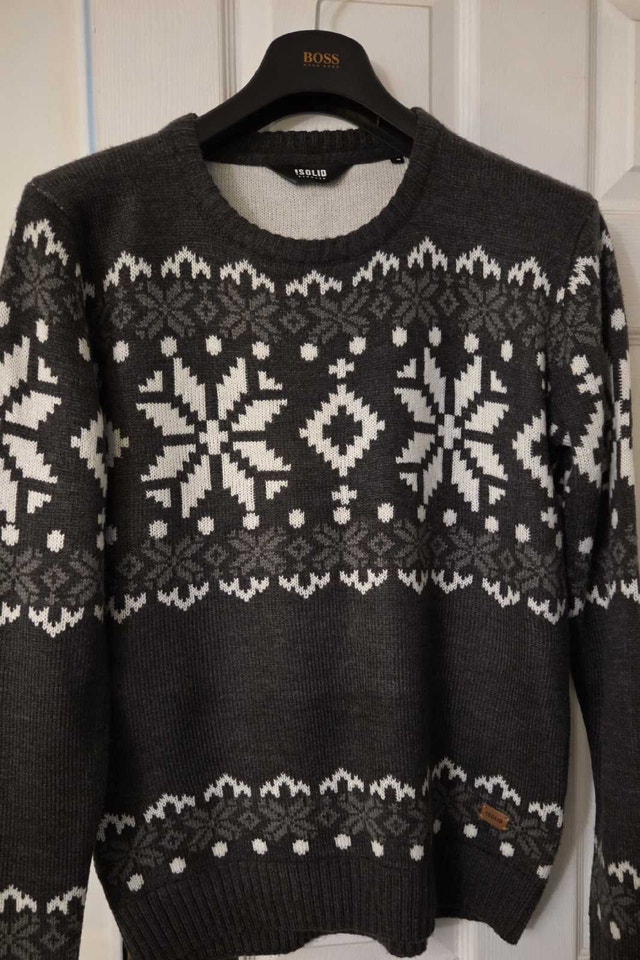 Authentic Danish Men's Sweater, Size M. Nordic design! Import.