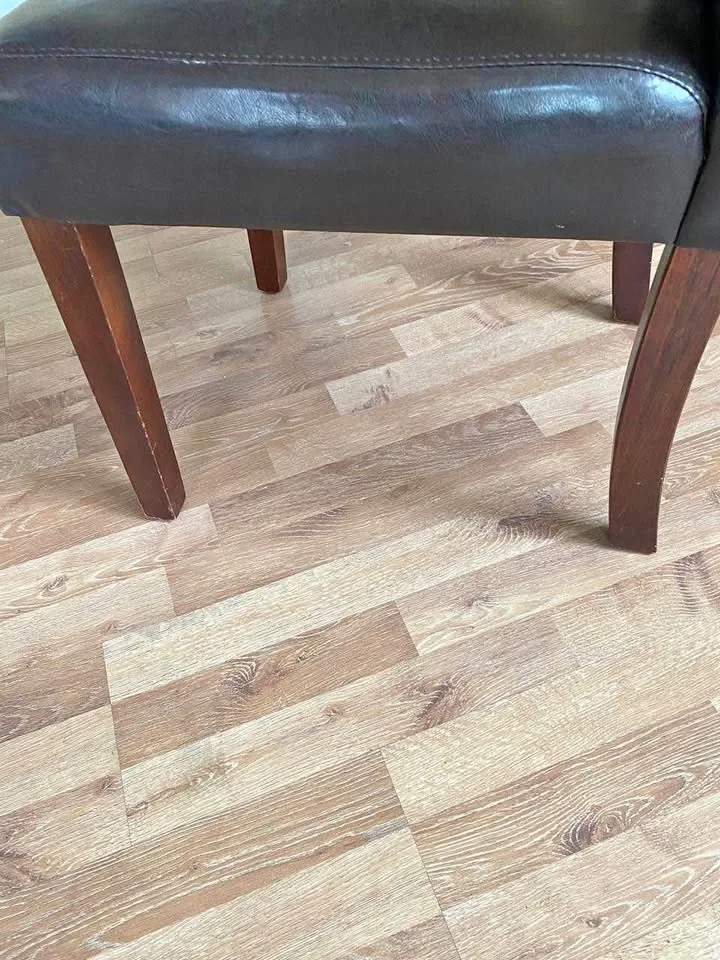 Dining chairs thumbnail