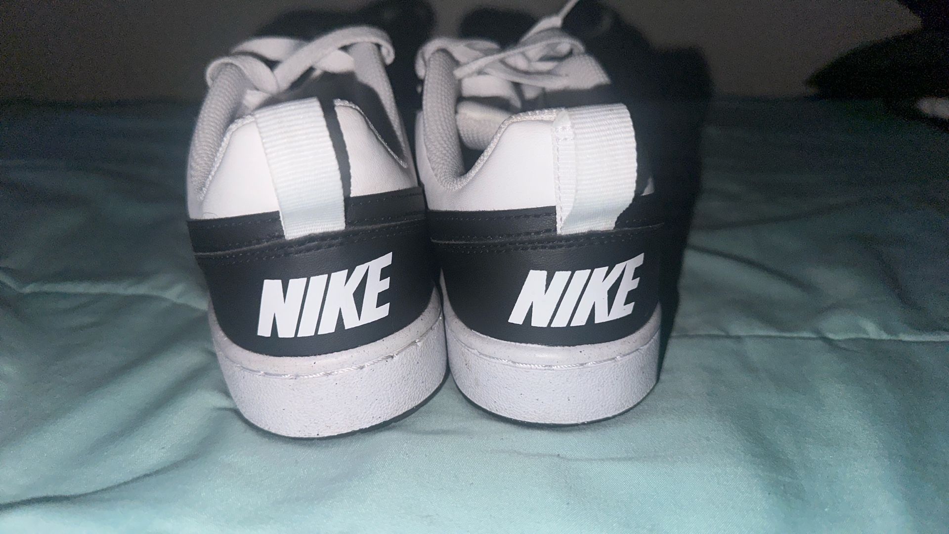 Nike Shoes - photo 3