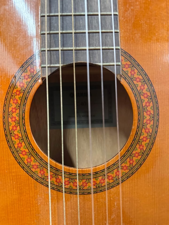 Two Yamaha Guitars - photo 4