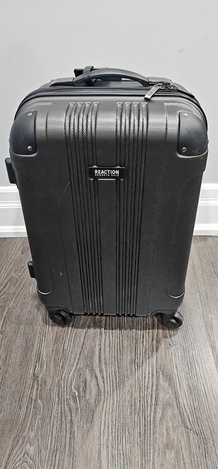 Kenneth Cole Reaction Renegade Carry On