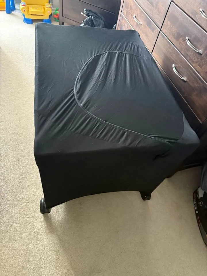 Harmony Playard with zip-on bassinet image indicator(2)