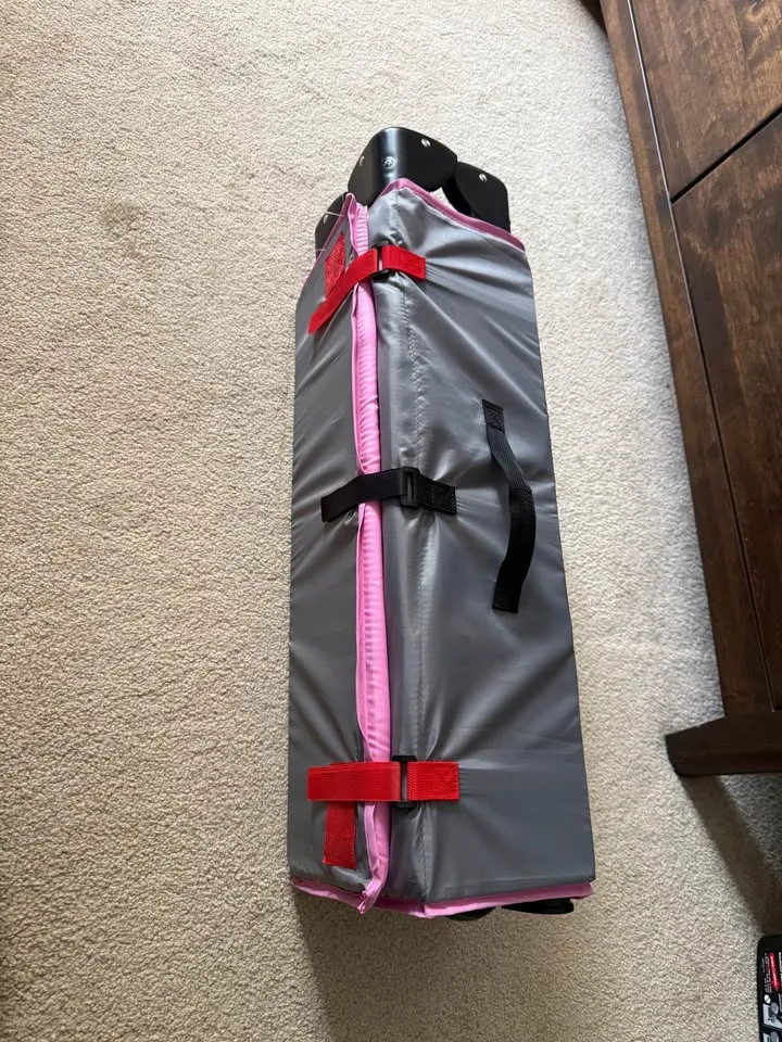 Harmony Playard with zip-on bassinet image indicator(3)