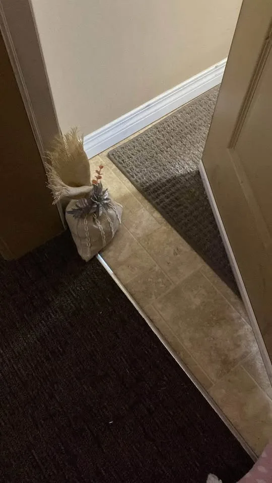 Unique Door stopper image indicator(2)