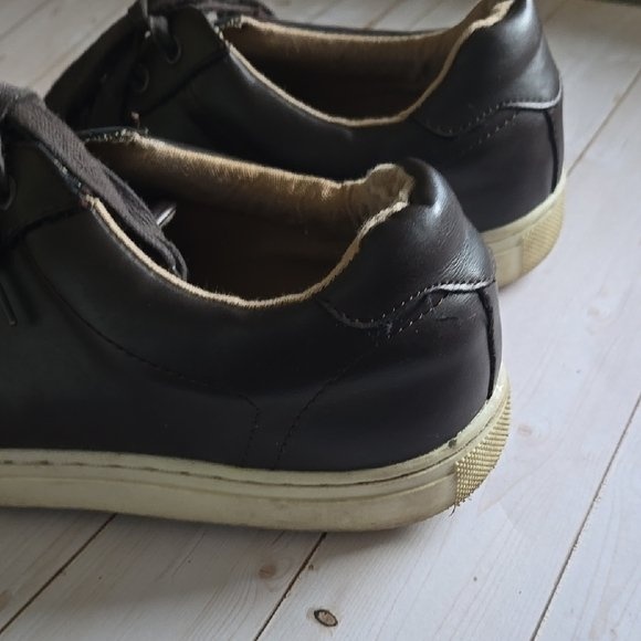 Banana Republic Men's Size 10 Black Leather Sneakers - photo 4
