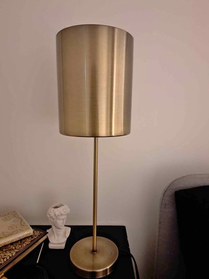Side table lamp