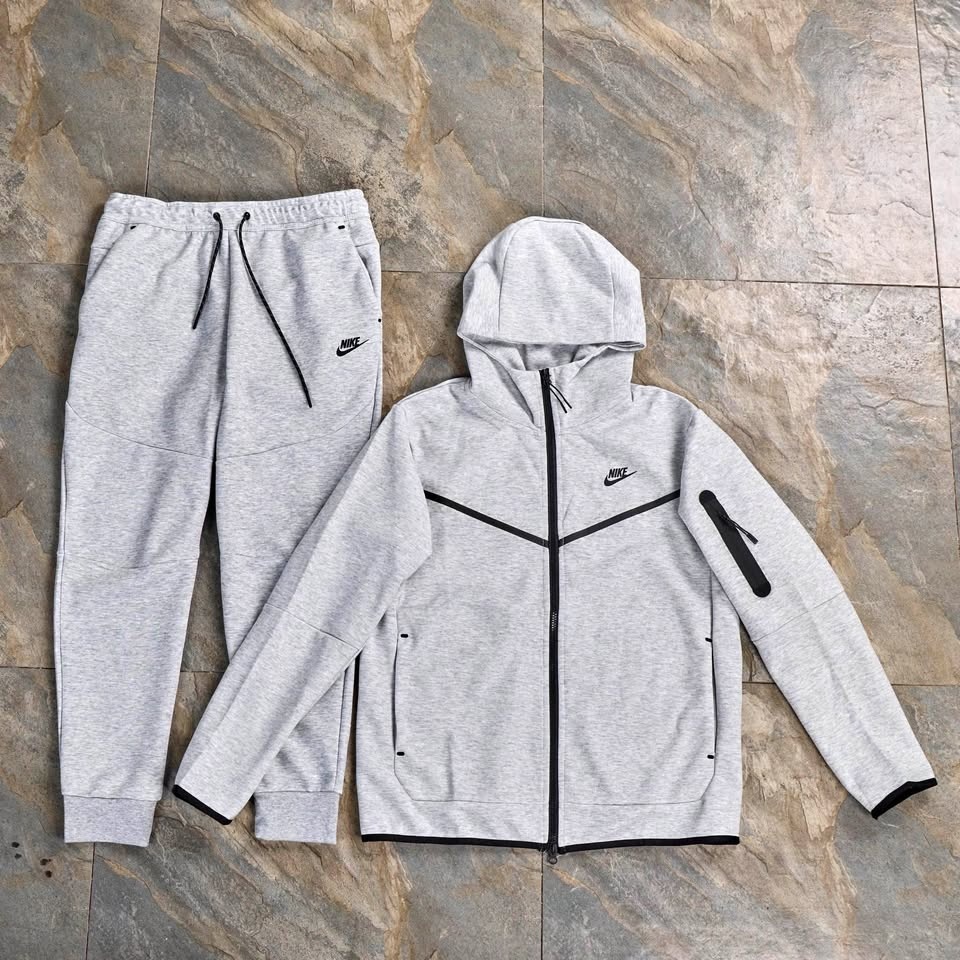 Grey Nike tech fleece hoodie and jogger set