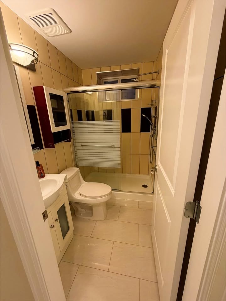3 Beds 2 Baths House - photo 3
