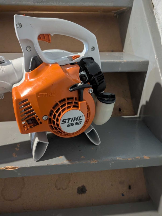 Stihl BG50 27.2cc Gasoline Handheld Blower