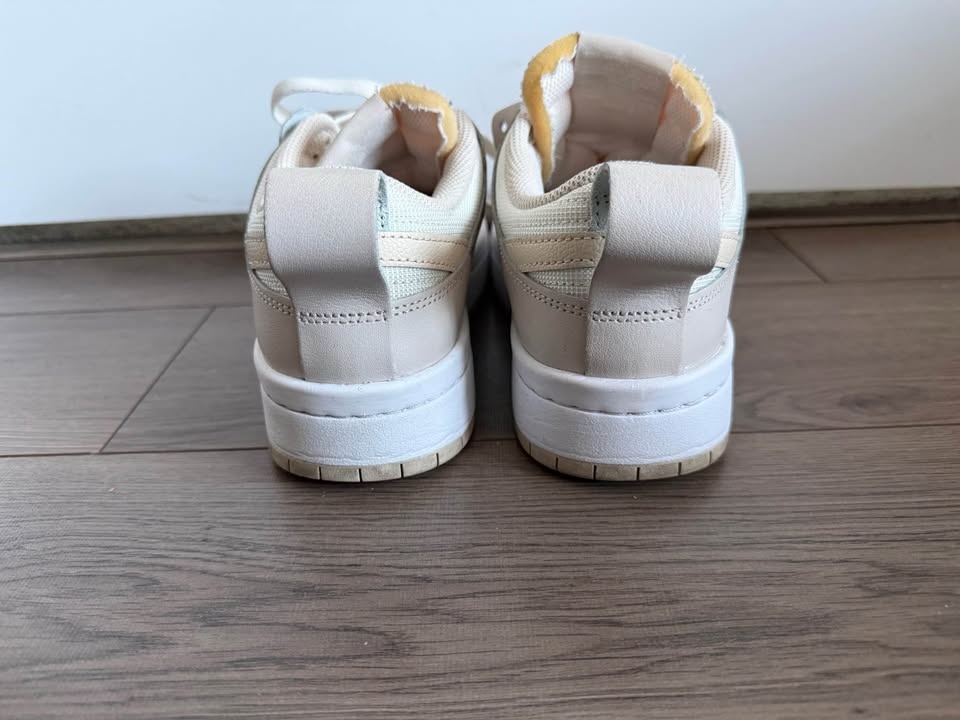 Women’s Nike Dunk Low Disrupt “Sail” Size 8.5 - photo 4