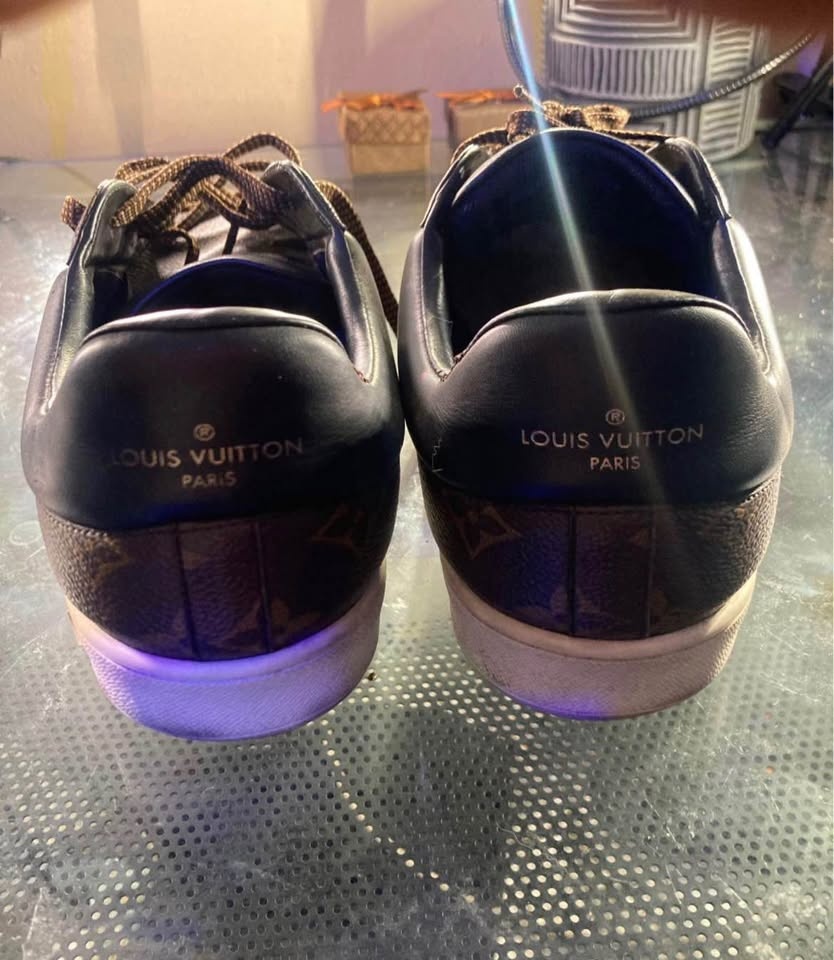 Louis Vuitton Front Row Leather LV Monogram Sneakers - photo 4