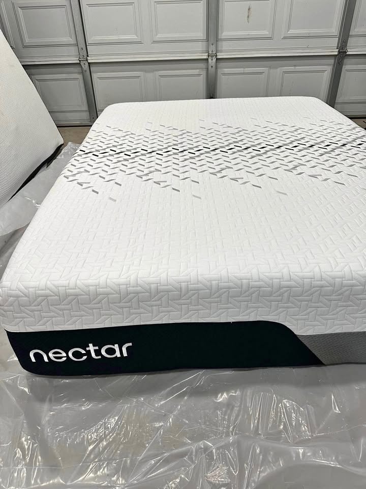 Nectar Classic Memory Foam Queen Mattress