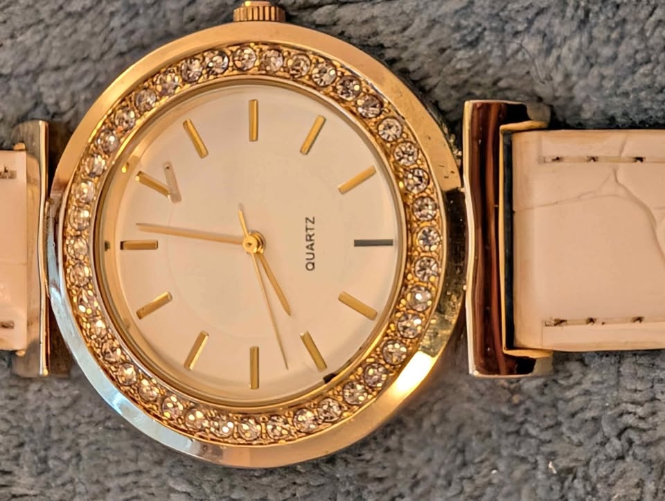 Women's watch gold and crystal-white band
