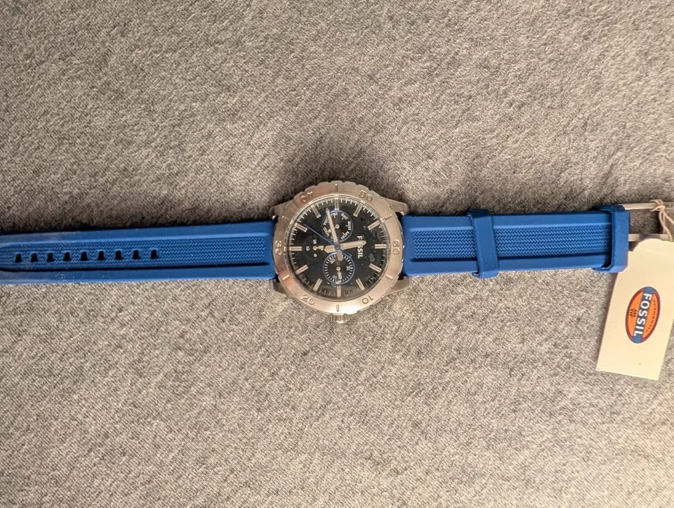 Brand New Fossil Watch (BQ1472) - Never Worn, Tags On + New Batt - photo 4