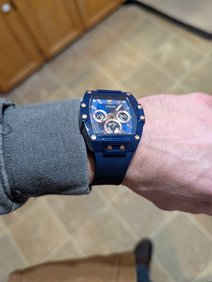 GUESS Phoenix Watch - Blue & Rose Gold - New Battery - photo 3