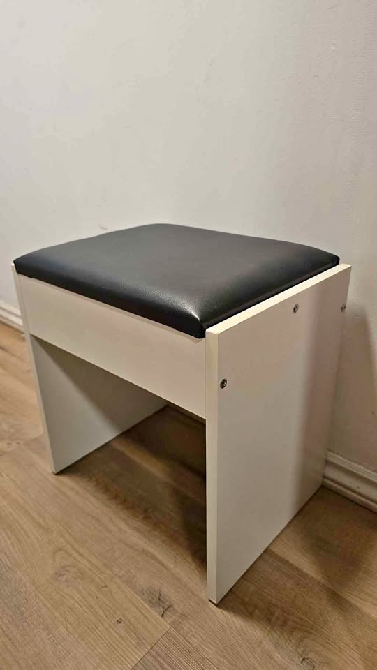 Desk Stool / Vanity Stool – Black & White