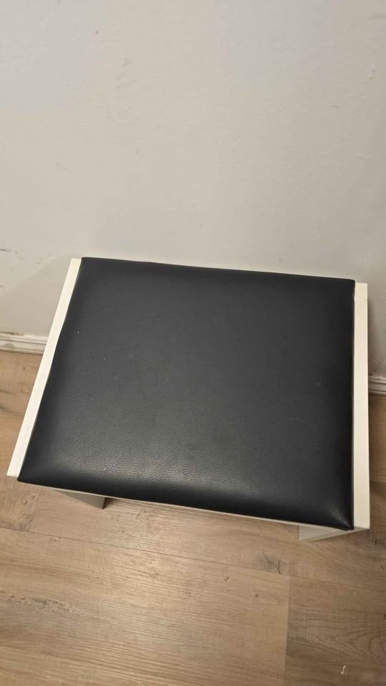 Desk Stool / Vanity Stool – Black & White - photo 2