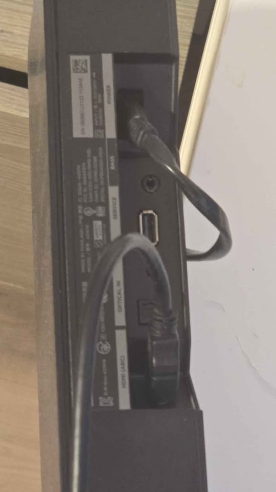 Bose TV Speaker Soundbar – Works Perfect – No Remote - photo 2
