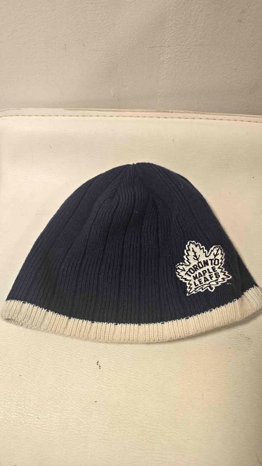 Toronto Maple Leafs Knit Beanie – Navy & White