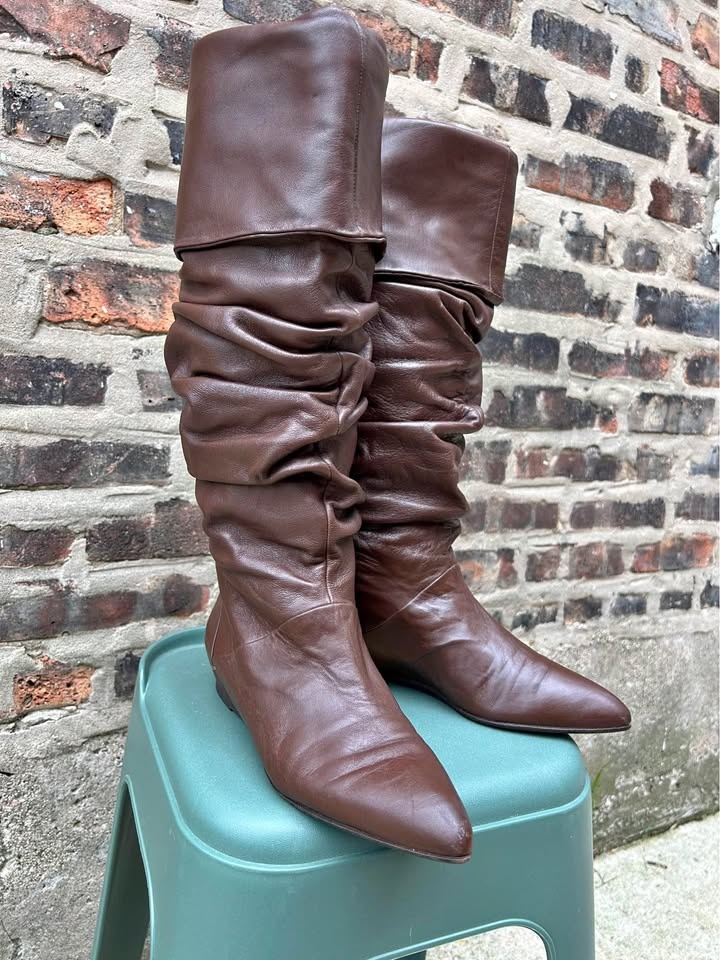 HUGO BOSS Vintage Y2K brown leather knee high boots SIZE 38 US 7
