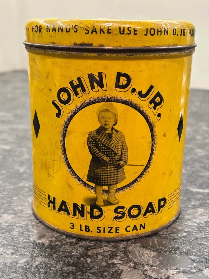 Collectible vintage advertising tins and packaging - photo 2