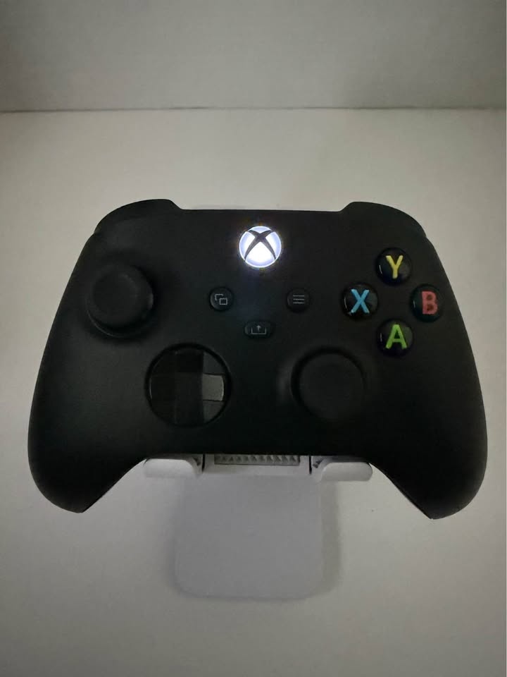 Xbox Carbon Black Wireless Controller – Both sticks upgraded TMR - photo 2