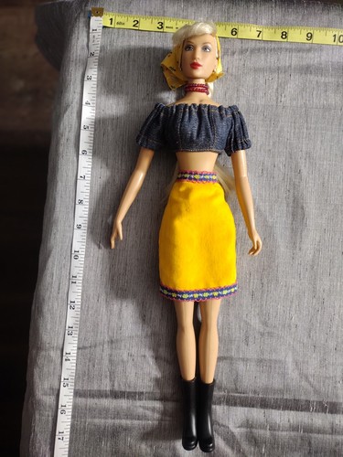 Jakks Pacific Elle Trend Watch Doll Blonde 15" MIB.NRFB