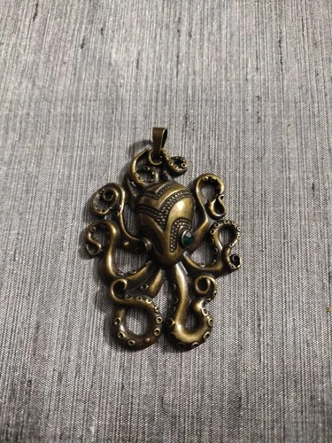 pretty octopus pendant
