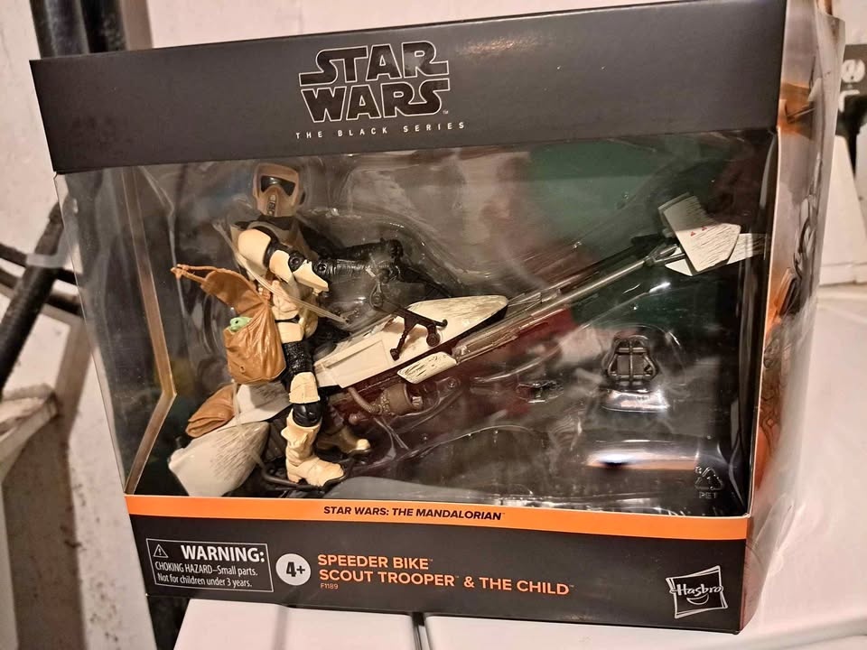 Star Wars Black series Speeder Bike, scout trooper & Grogu