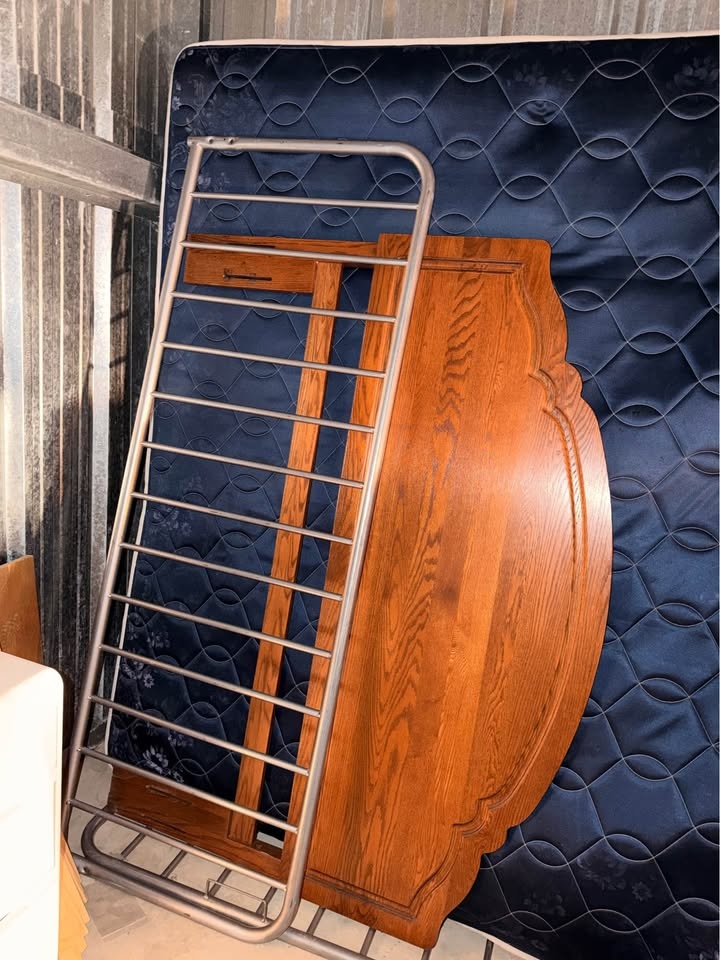 King Mattress & Frame Set - $95 OBO - photo 4