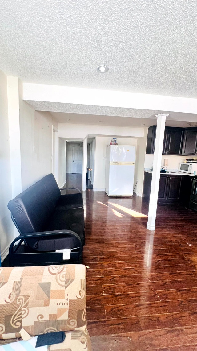 2 Bedroom Basement for Rent - Brampton - photo 3