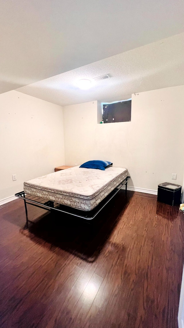 2 Bedroom Basement for Rent - Brampton - photo 5