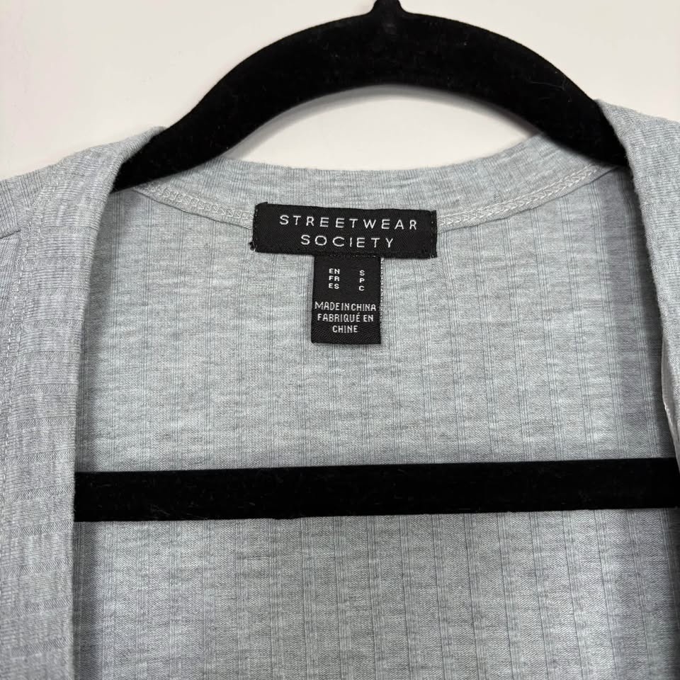 Lightweight long Sleeve Grey Cardigan - photo 3