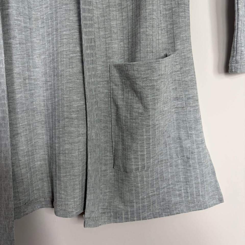 Lightweight long Sleeve Grey Cardigan - photo 4