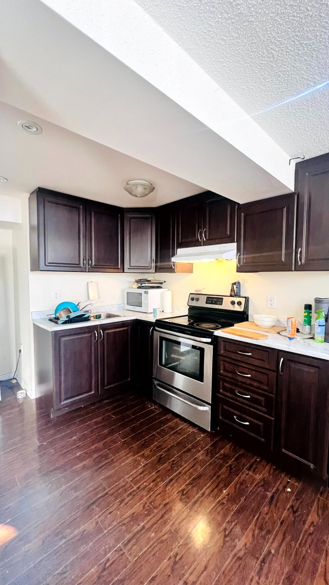 2-bedroom basement with 2-car parking for rent in Brampton - photo 2